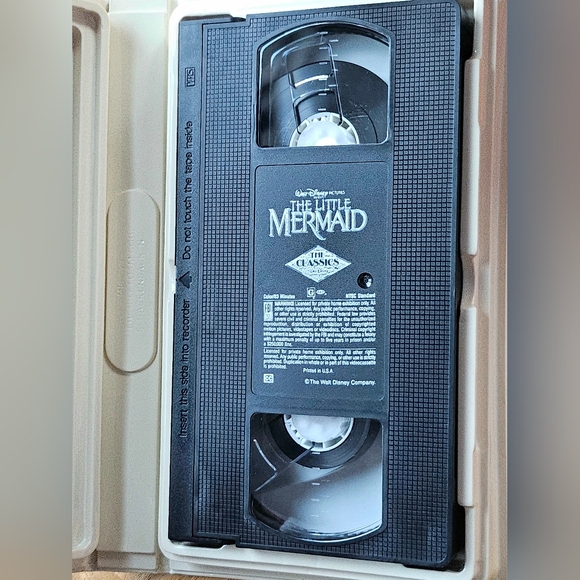 RARE/Mint+ Condition Walt Disney's "Black Diamond Classics" VHS Movies - Picture 2 of 9